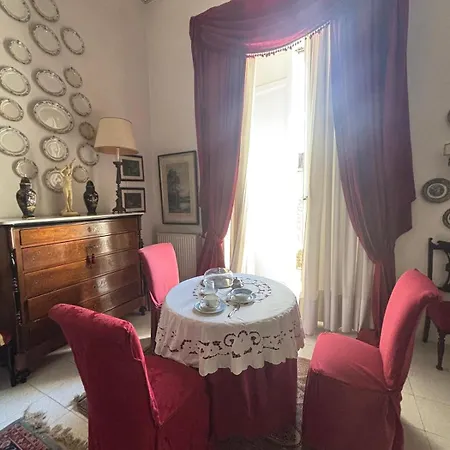 Il Palazzo B E B. * レンティーニ